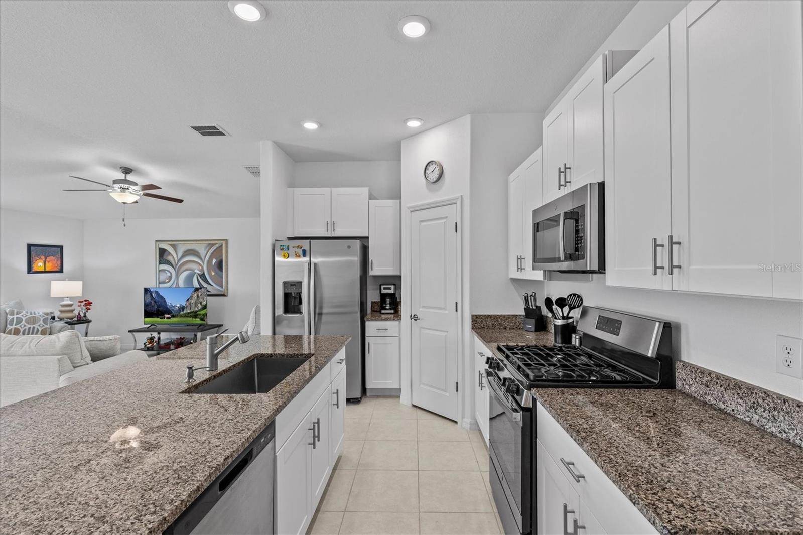 Image 20 of 41 For 10433 Alder Green Drive
