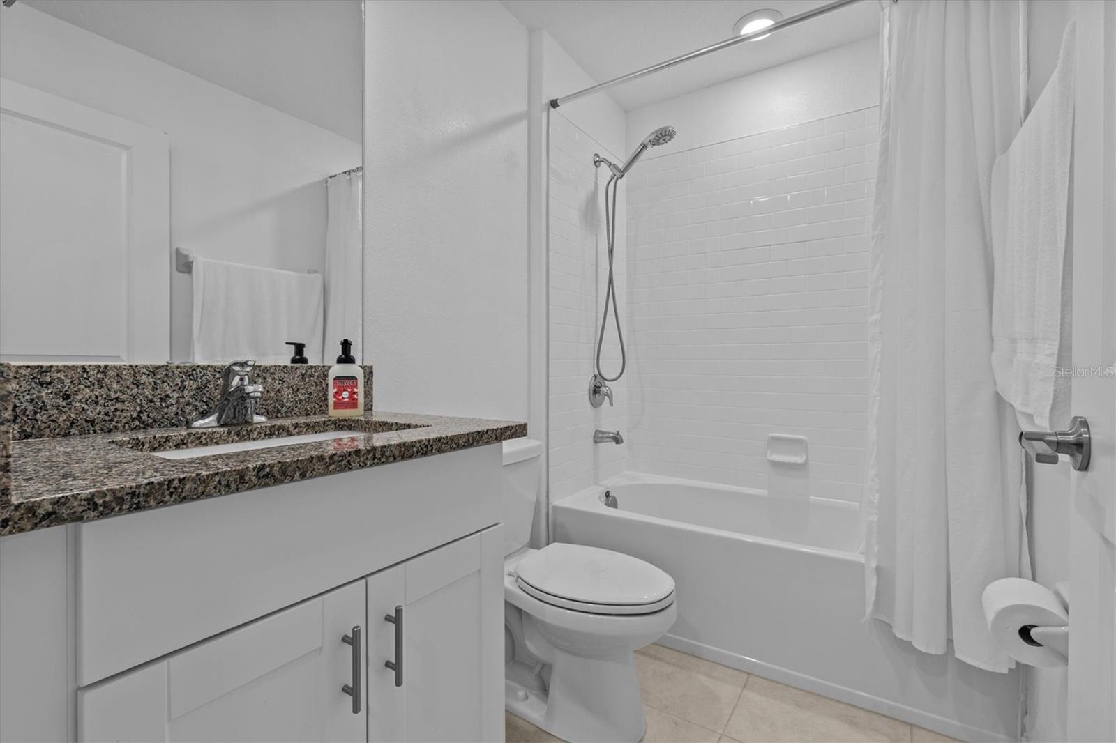 Image 9 of 41 For 10433 Alder Green Drive