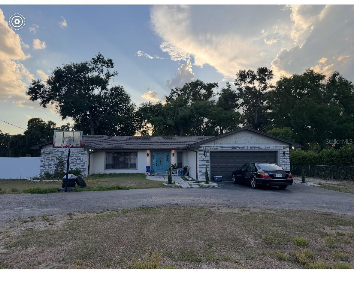Image 2 of 21 For 620 Lithia Pinecrest Road