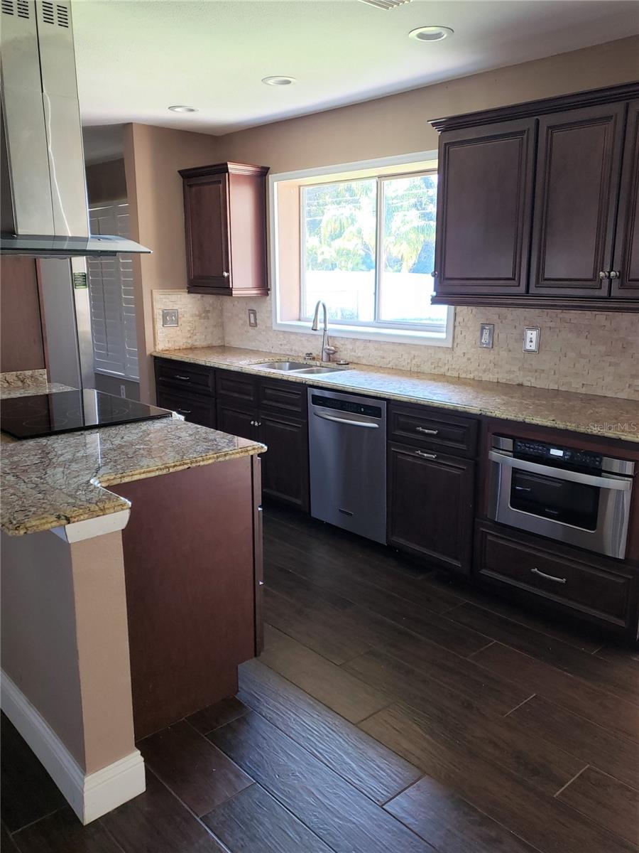 Image 6 of 28 For 10800 99th Place