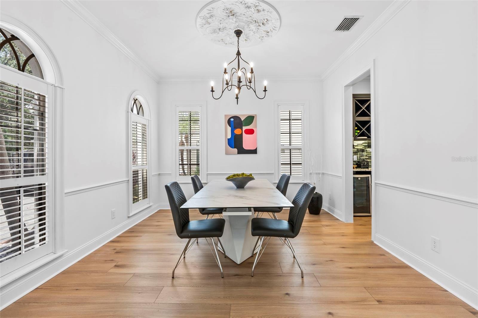 Image 10 of 63 For 3117 Knights Avenue