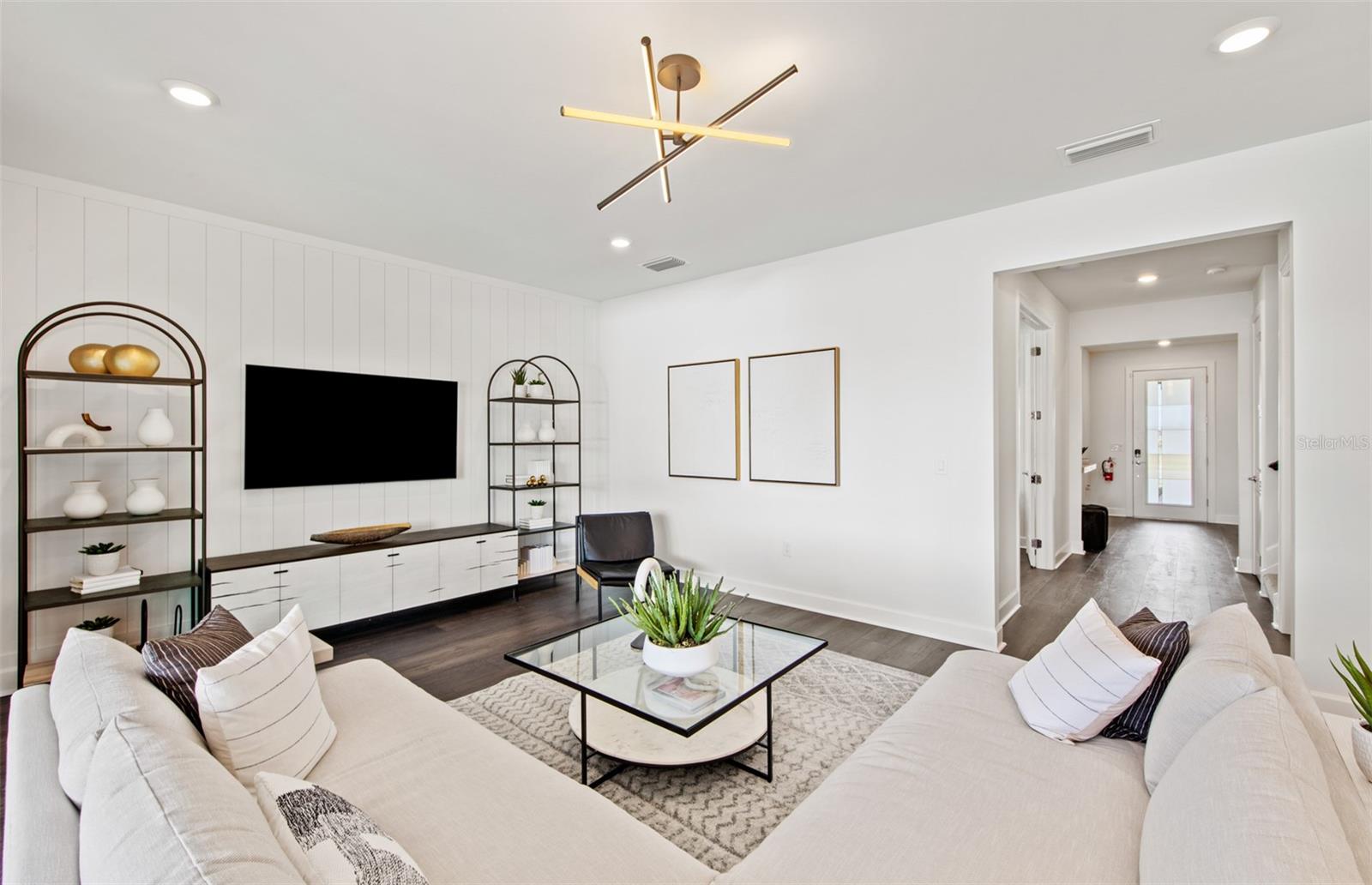 Image 15 of 67 For 5949 Bluestar Court