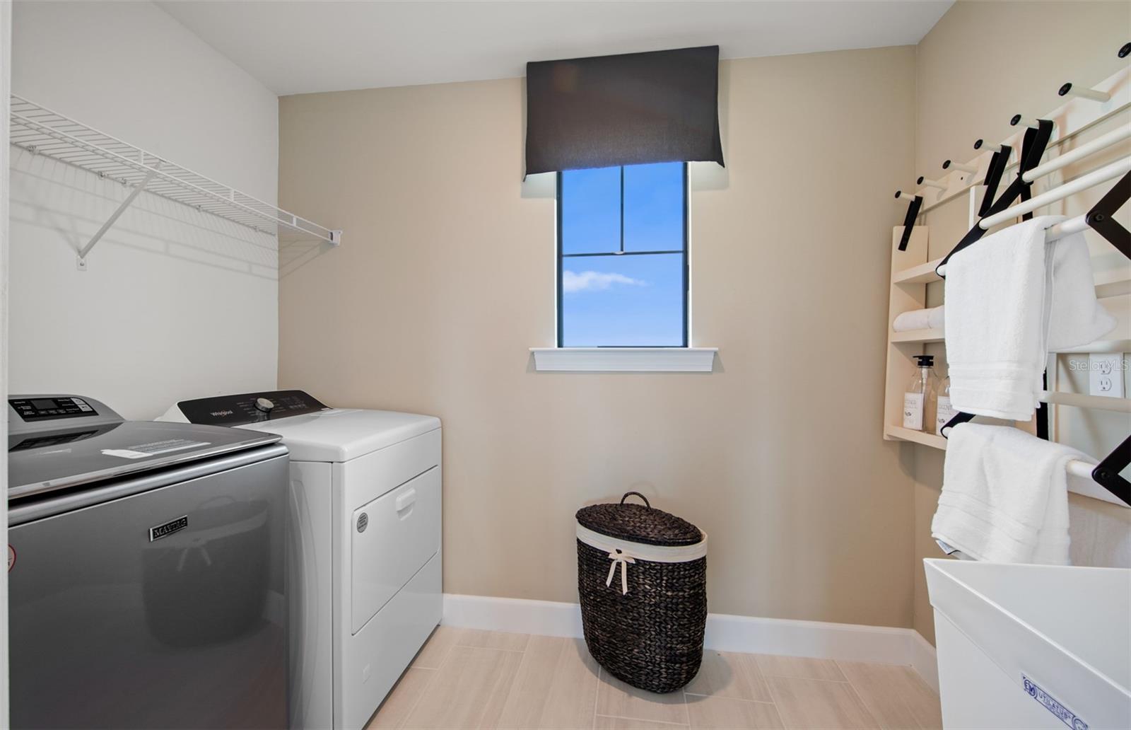 Image 38 of 67 For 5949 Bluestar Court