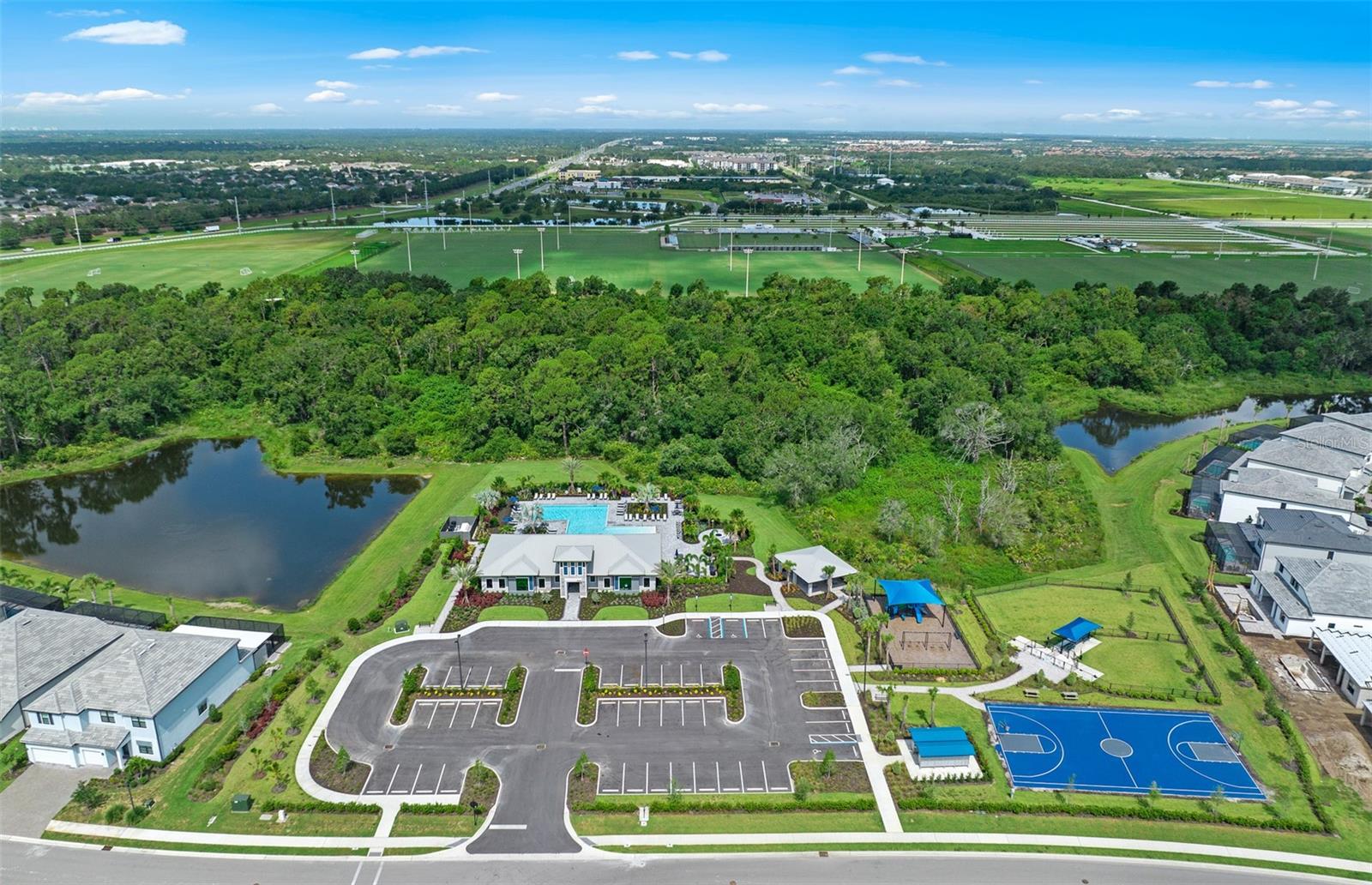 Image 40 of 67 For 5949 Bluestar Court