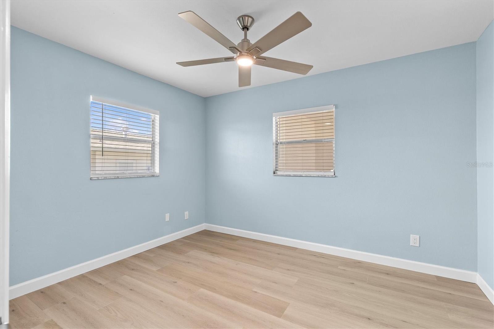 Image 19 of 39 For 12400 Park Boulevard 210