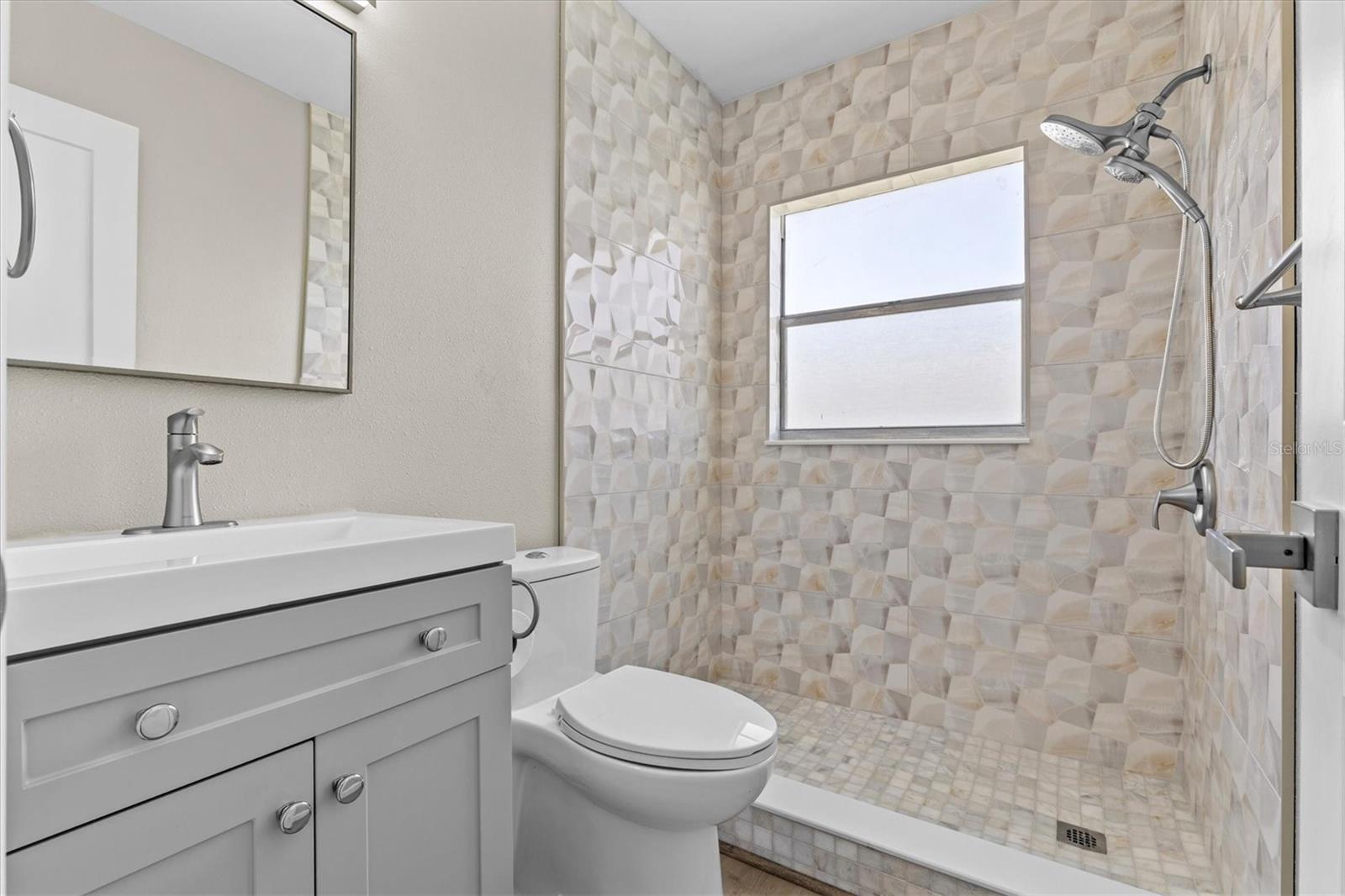 Image 21 of 39 For 12400 Park Boulevard 210