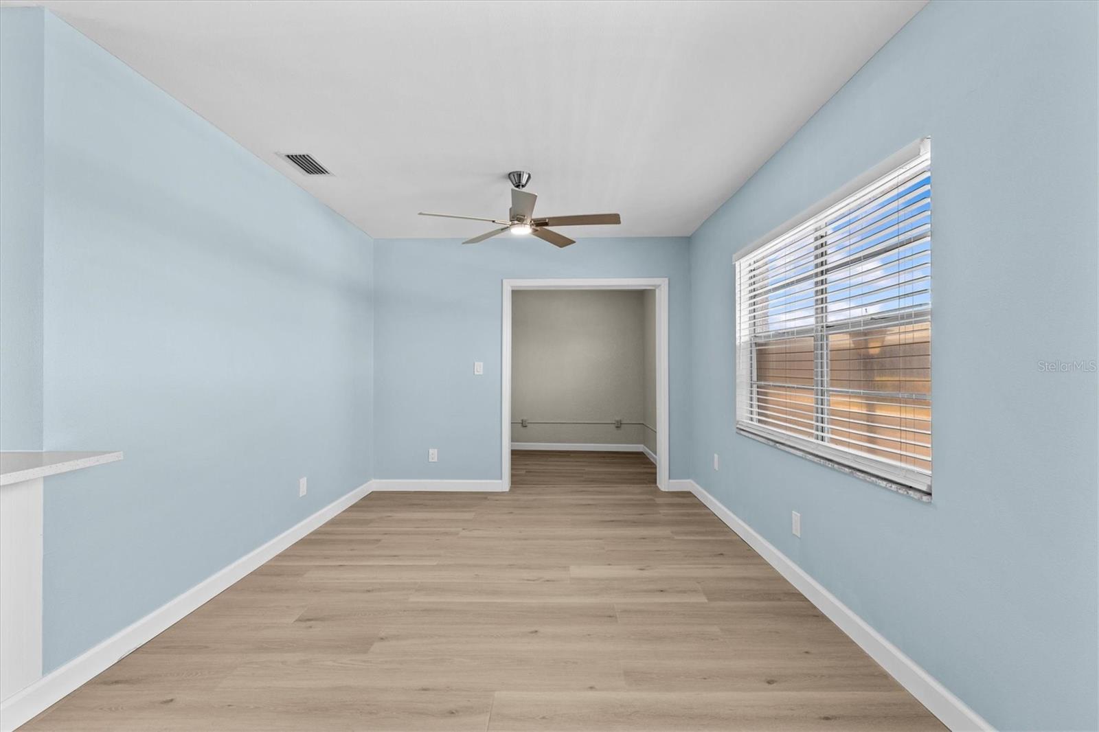 Image 22 of 39 For 12400 Park Boulevard 210