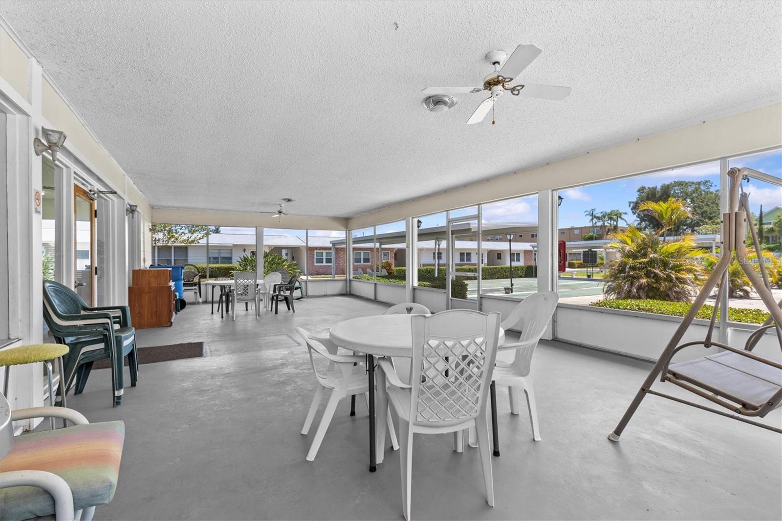 Image 34 of 39 For 12400 Park Boulevard 210
