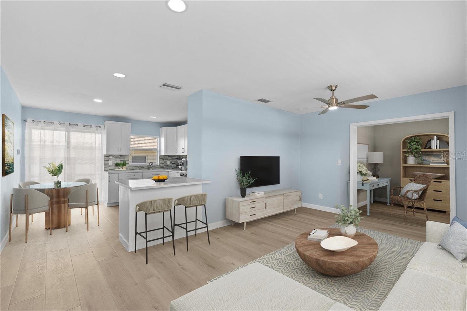 Image 5 of 39 For 12400 Park Boulevard 210