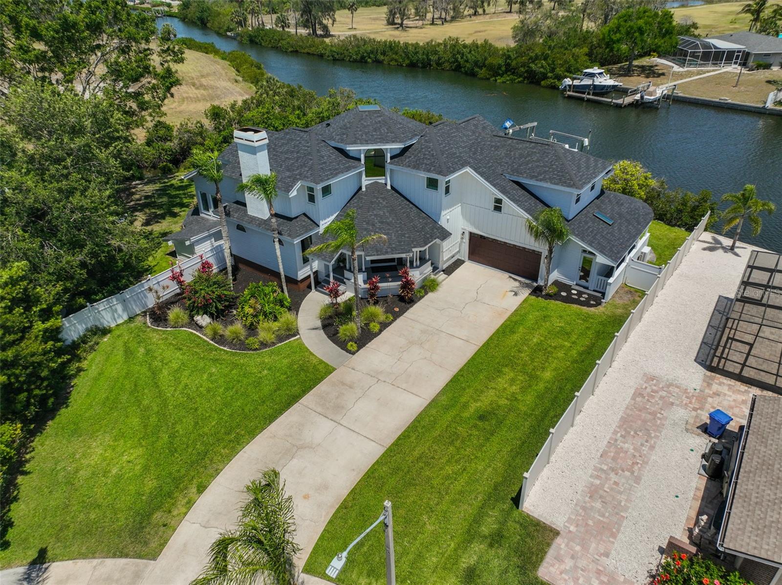 Details for 945 Bunker View Drive, APOLLO BEACH, FL 33572