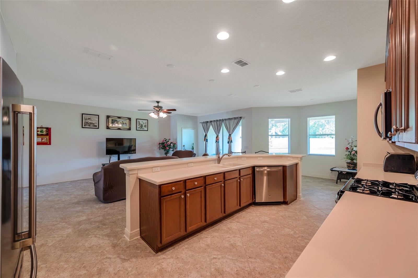 Image 25 of 73 For 2218 Valterra Vista Way