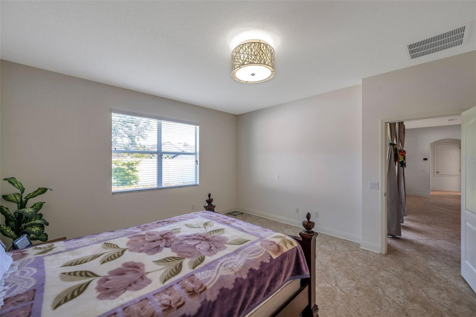 Image 31 of 73 For 2218 Valterra Vista Way