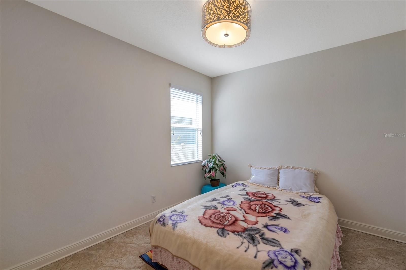 Image 36 of 73 For 2218 Valterra Vista Way