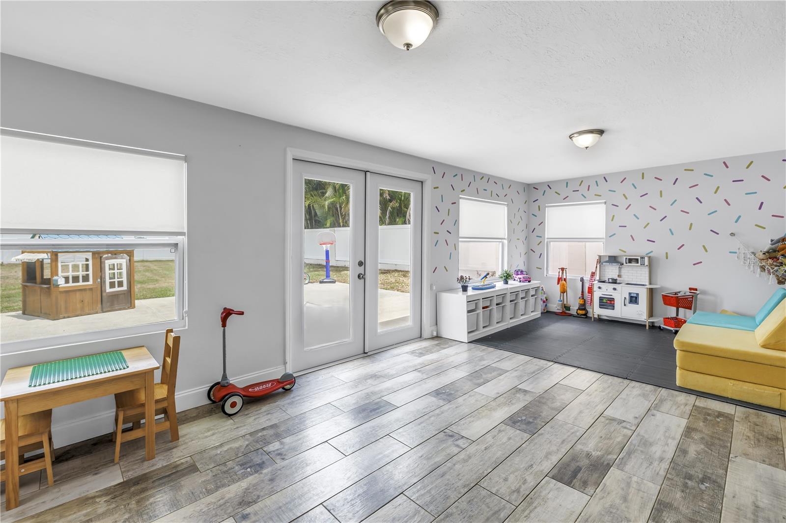 Image 18 of 44 For 3537 12th Avenue N