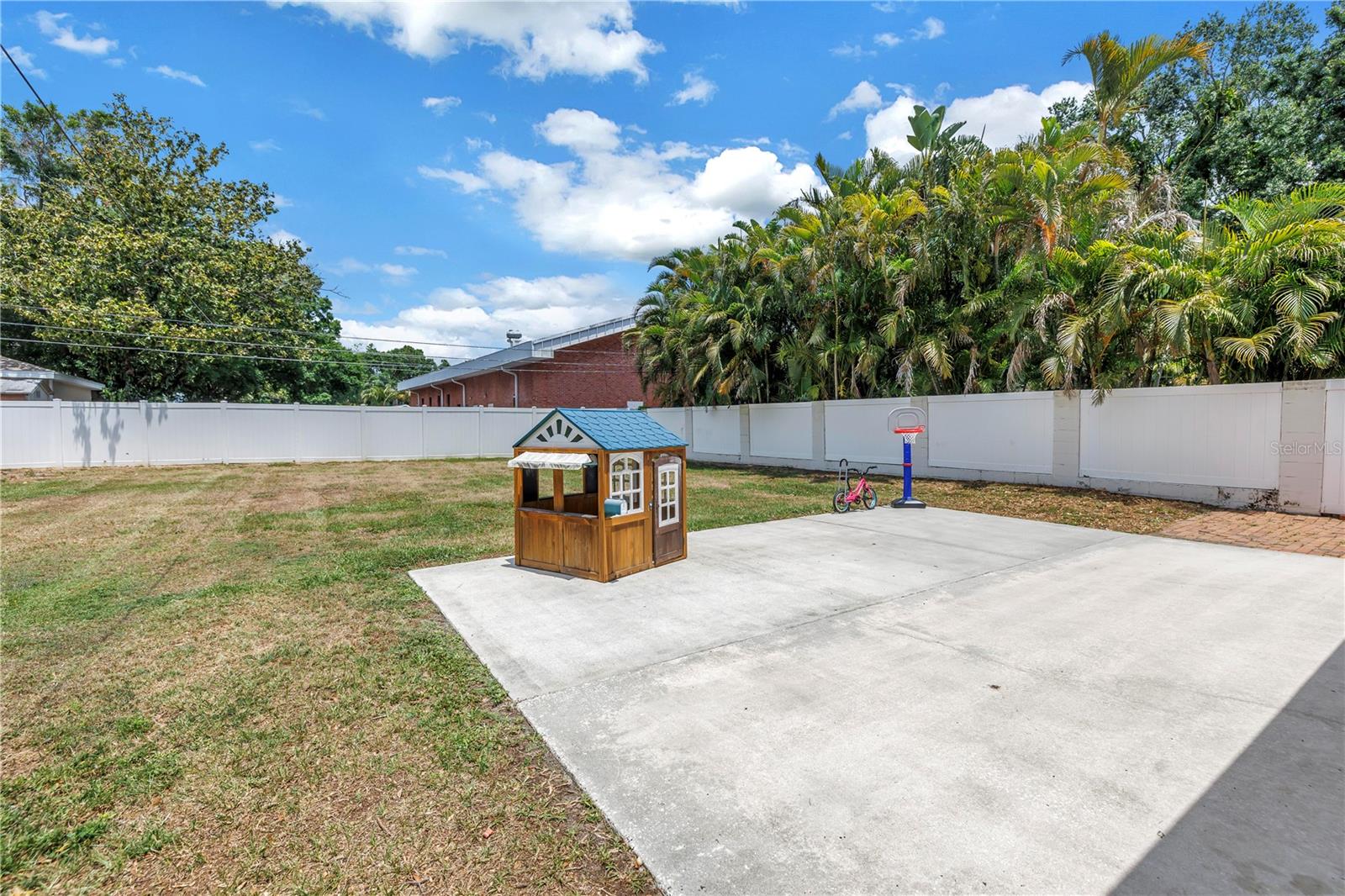 Image 23 of 44 For 3537 12th Avenue N