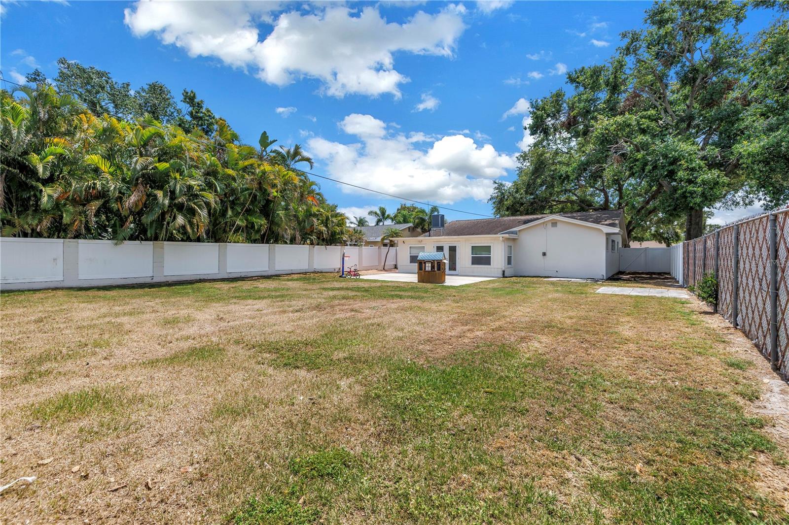 Image 30 of 44 For 3537 12th Avenue N