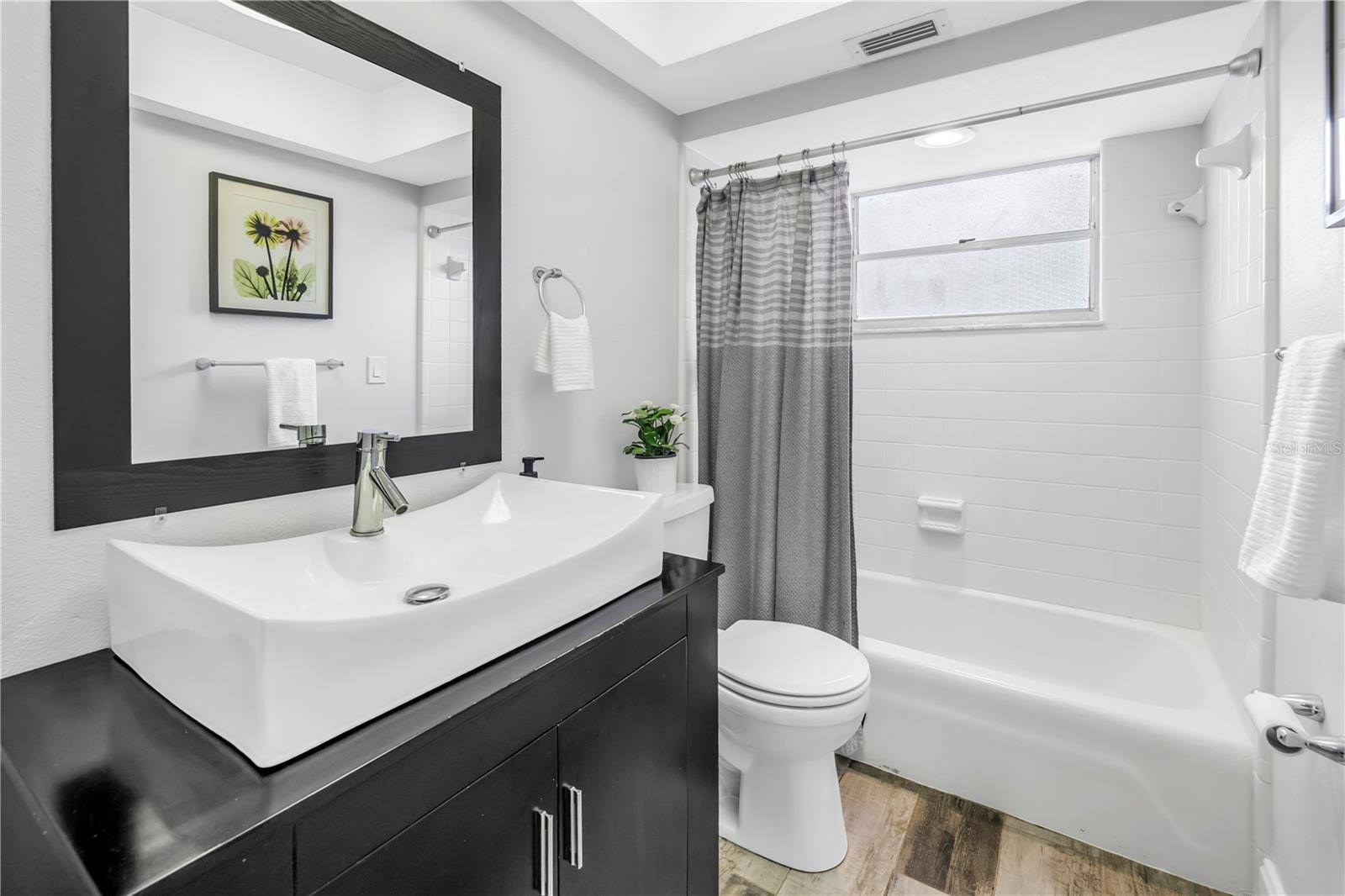 Image 37 of 44 For 3537 12th Avenue N