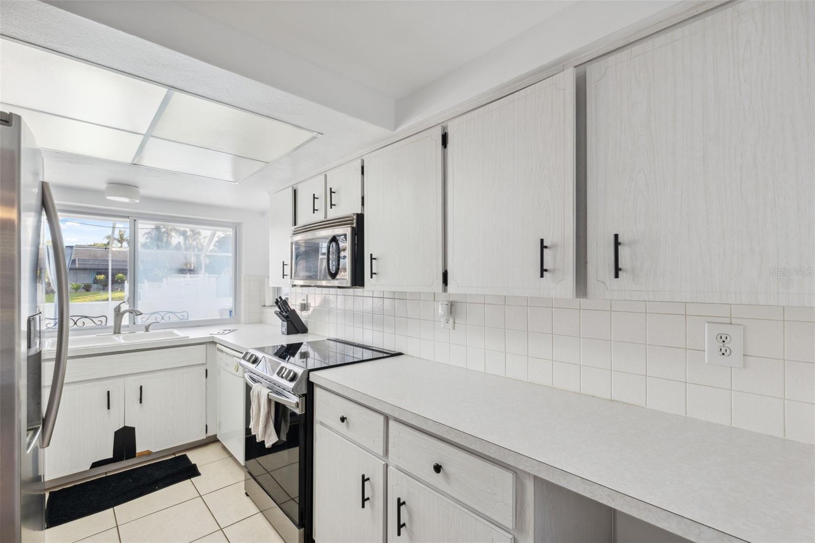 Image 16 of 55 For 7325 Calder Drive
