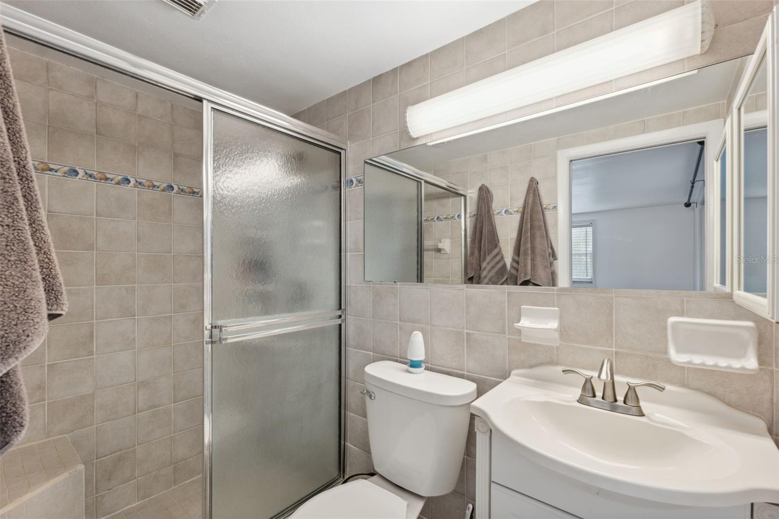 Image 21 of 55 For 7325 Calder Drive