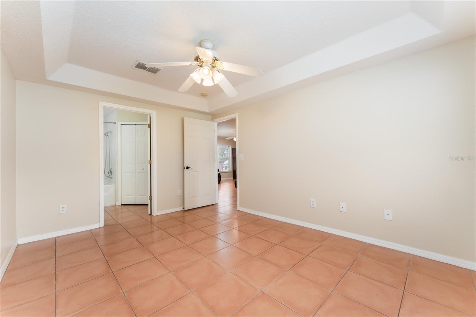 Image 12 of 34 For 5607 Tanagergrove Way