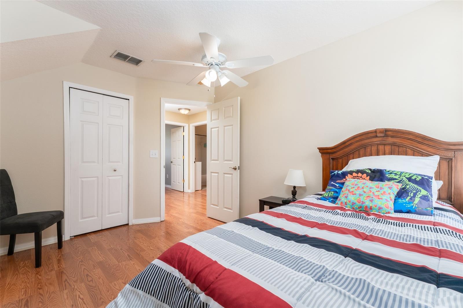 Image 19 of 34 For 5607 Tanagergrove Way