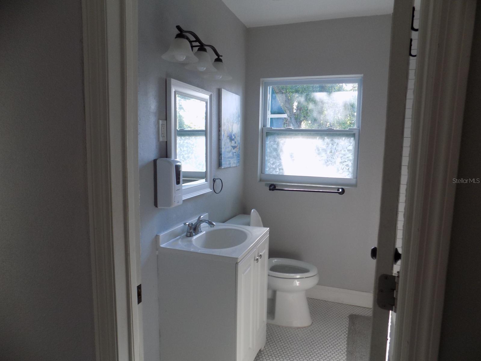 Image 3 of 19 For 1306 27th Avenue
