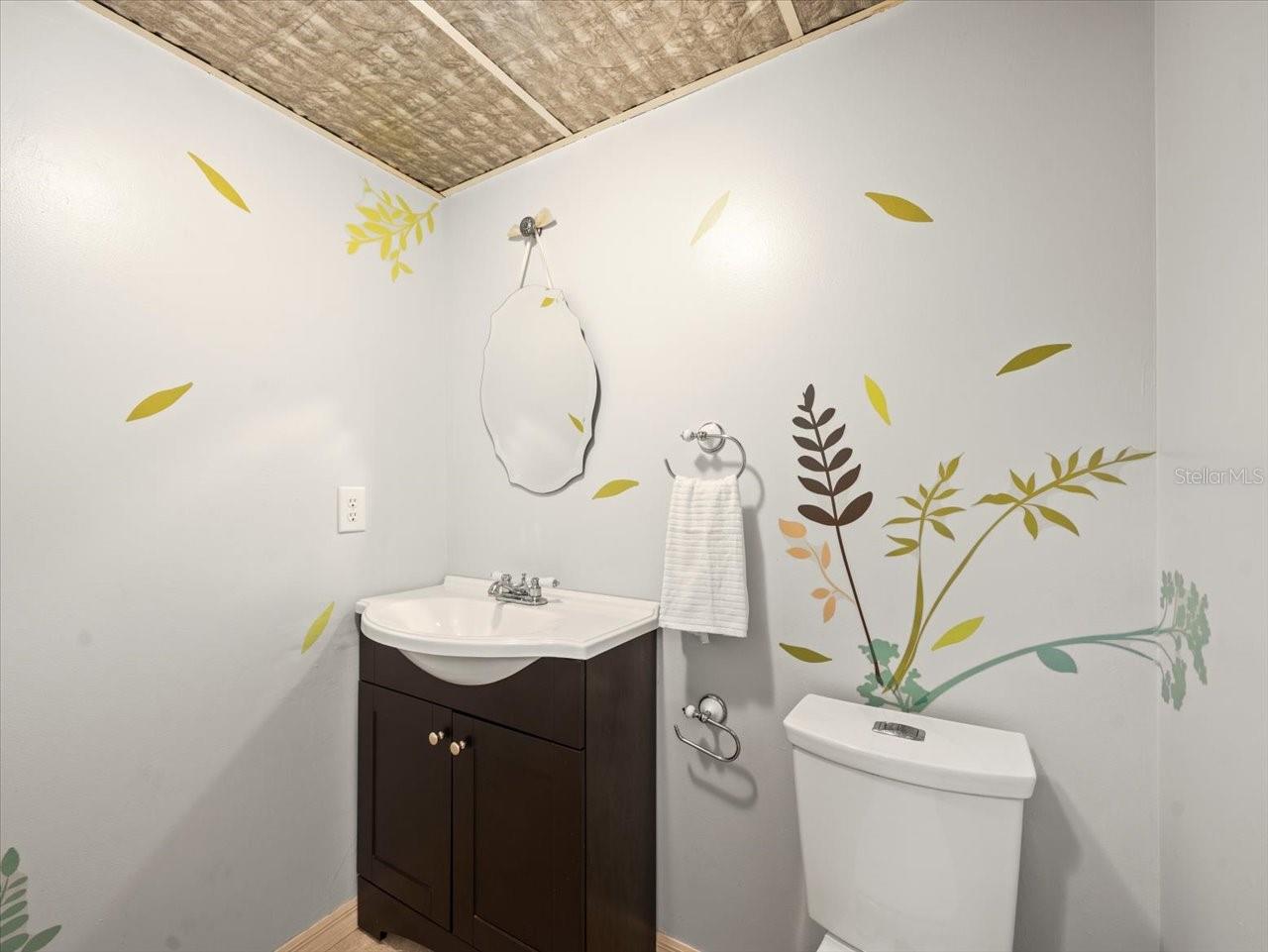 Listing photo id 23 for 10206 Hyaleah Road