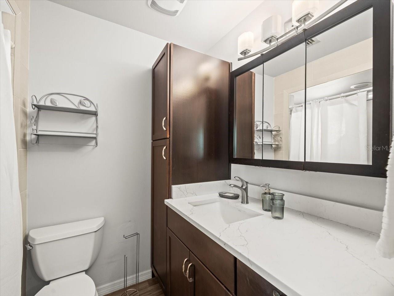 Listing photo id 28 for 10206 Hyaleah Road