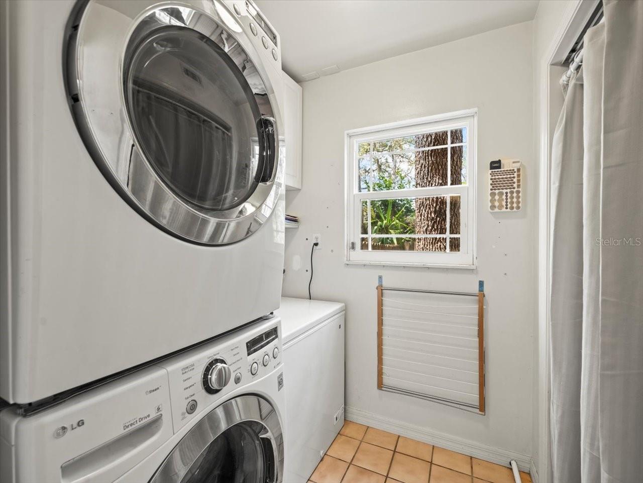 Listing photo id 40 for 10206 Hyaleah Road