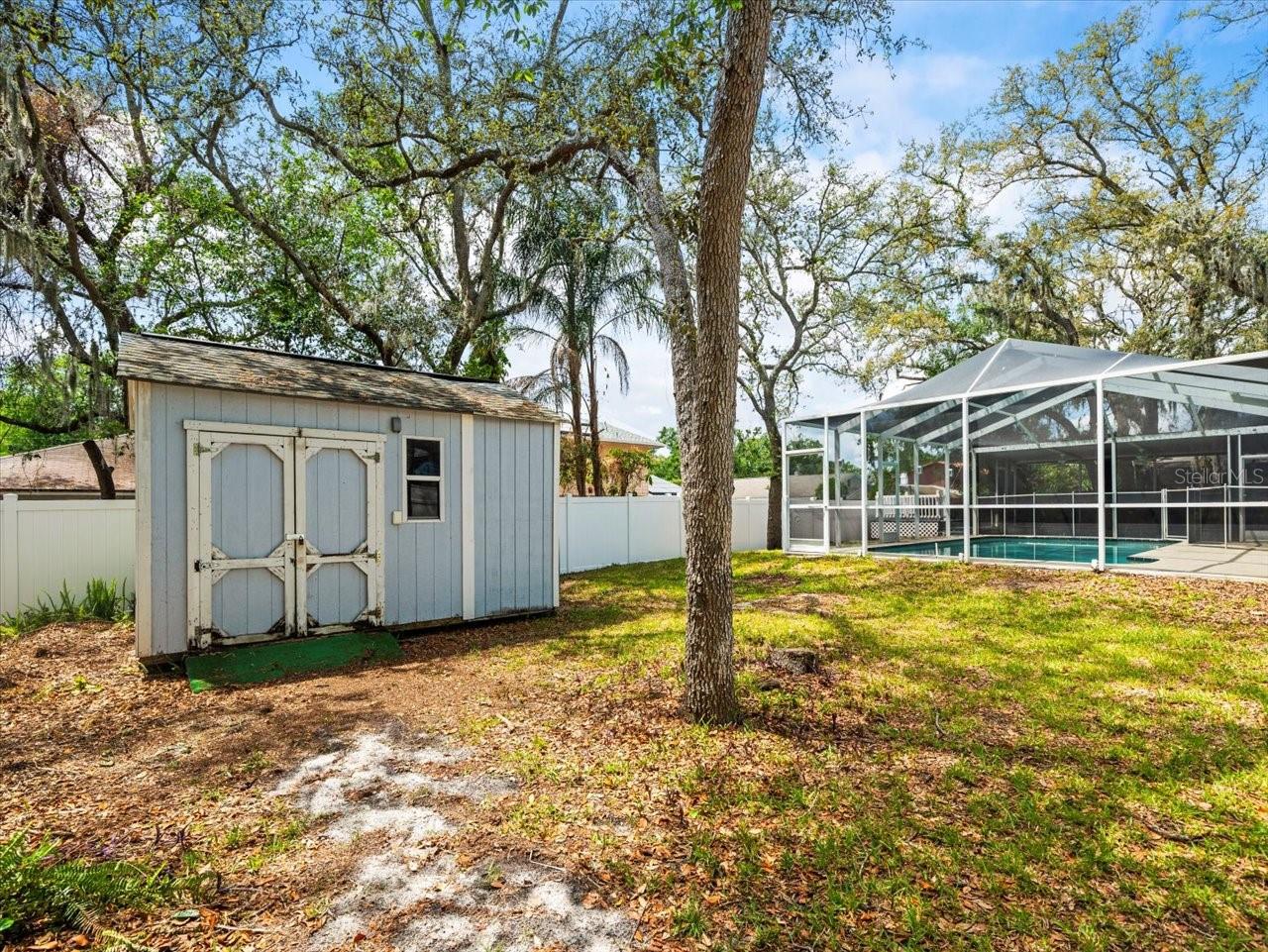 Listing photo id 45 for 10206 Hyaleah Road