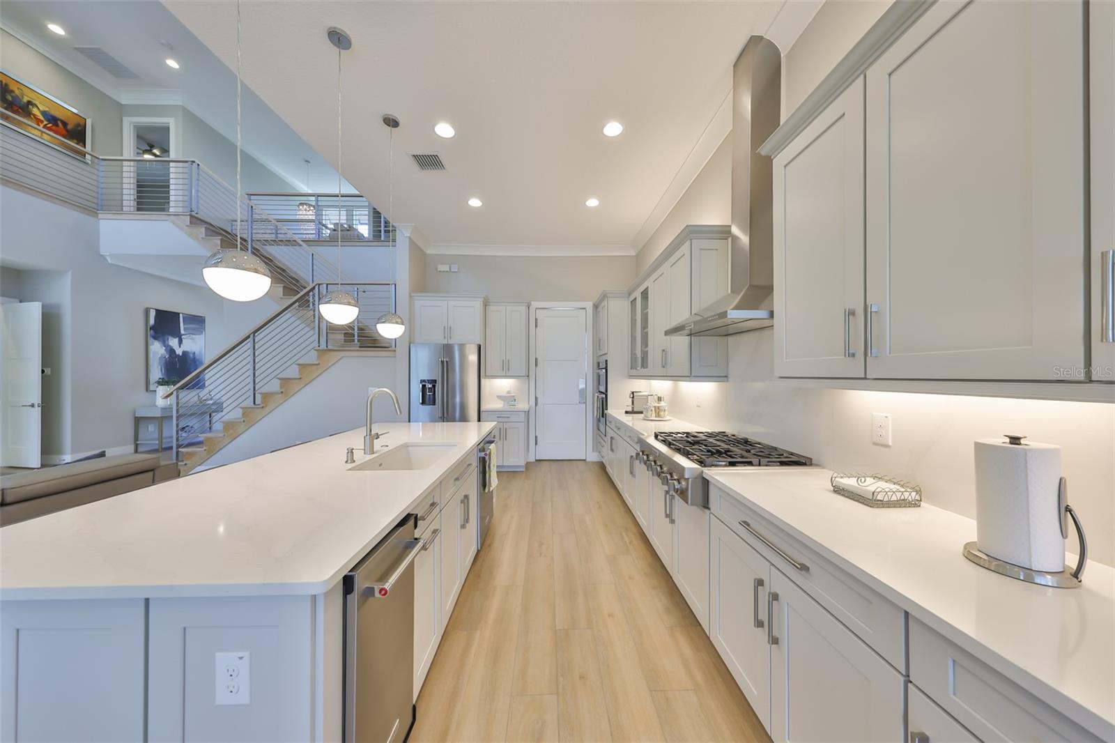 Listing photo id 21 for 715 Pinckney Drive