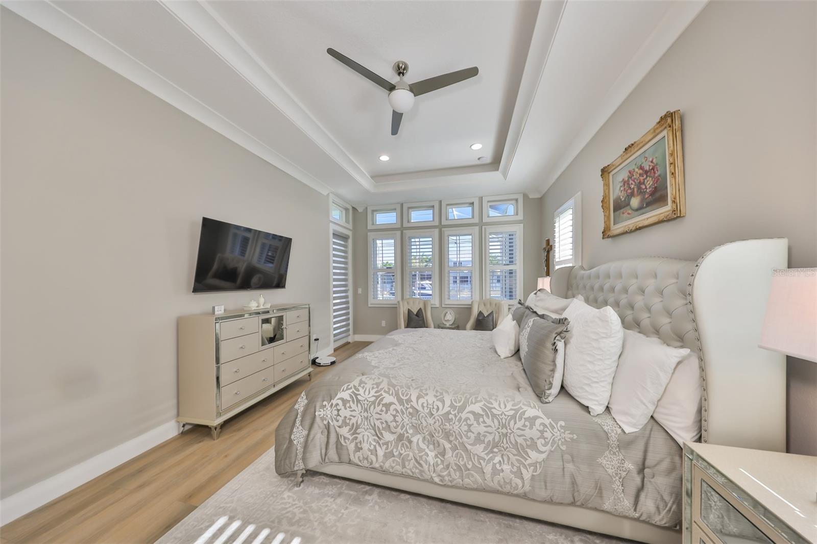 Listing photo id 32 for 715 Pinckney Drive