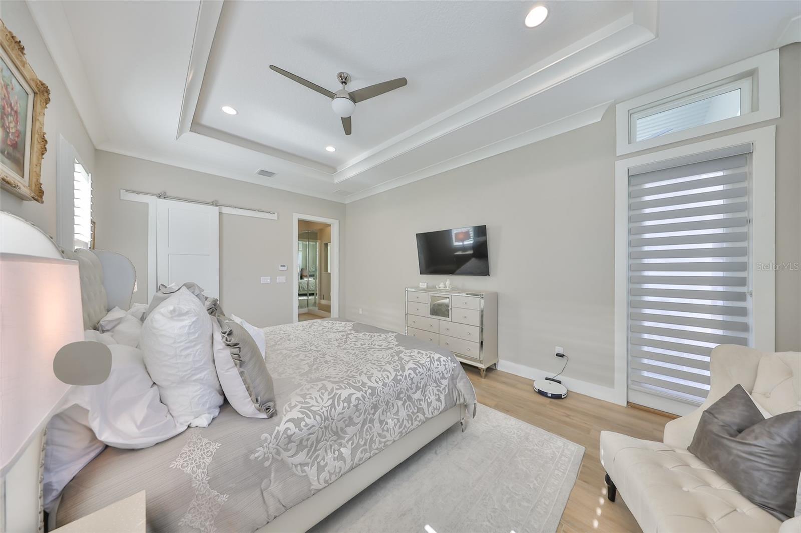 Listing photo id 33 for 715 Pinckney Drive