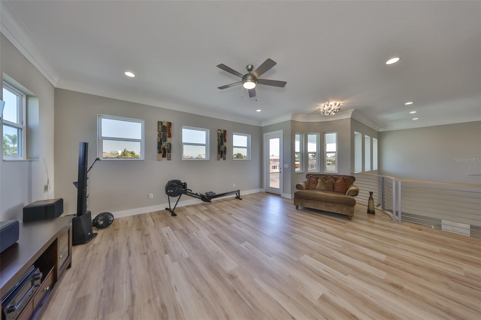 Listing photo id 42 for 715 Pinckney Drive