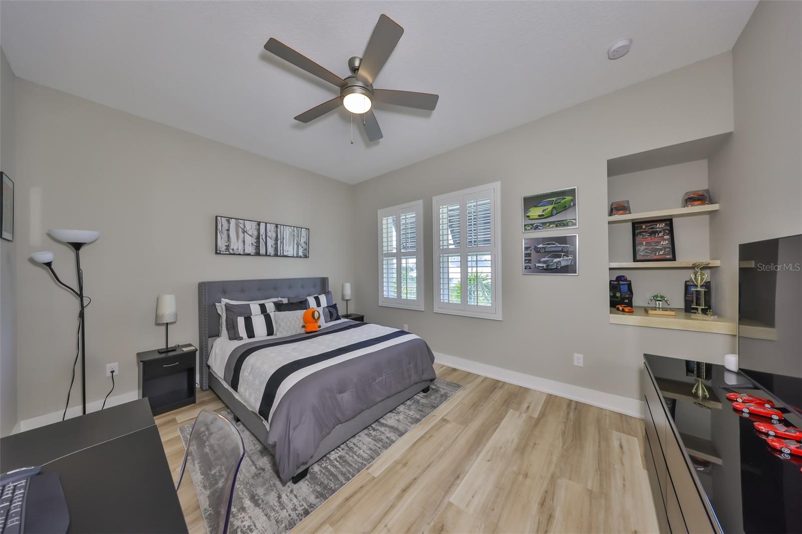 Listing photo id 44 for 715 Pinckney Drive