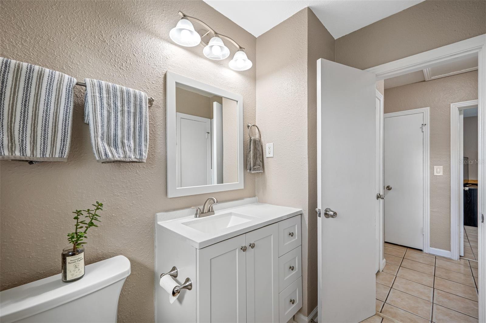 Listing photo id 20 for 1411 Pinebrook Drive