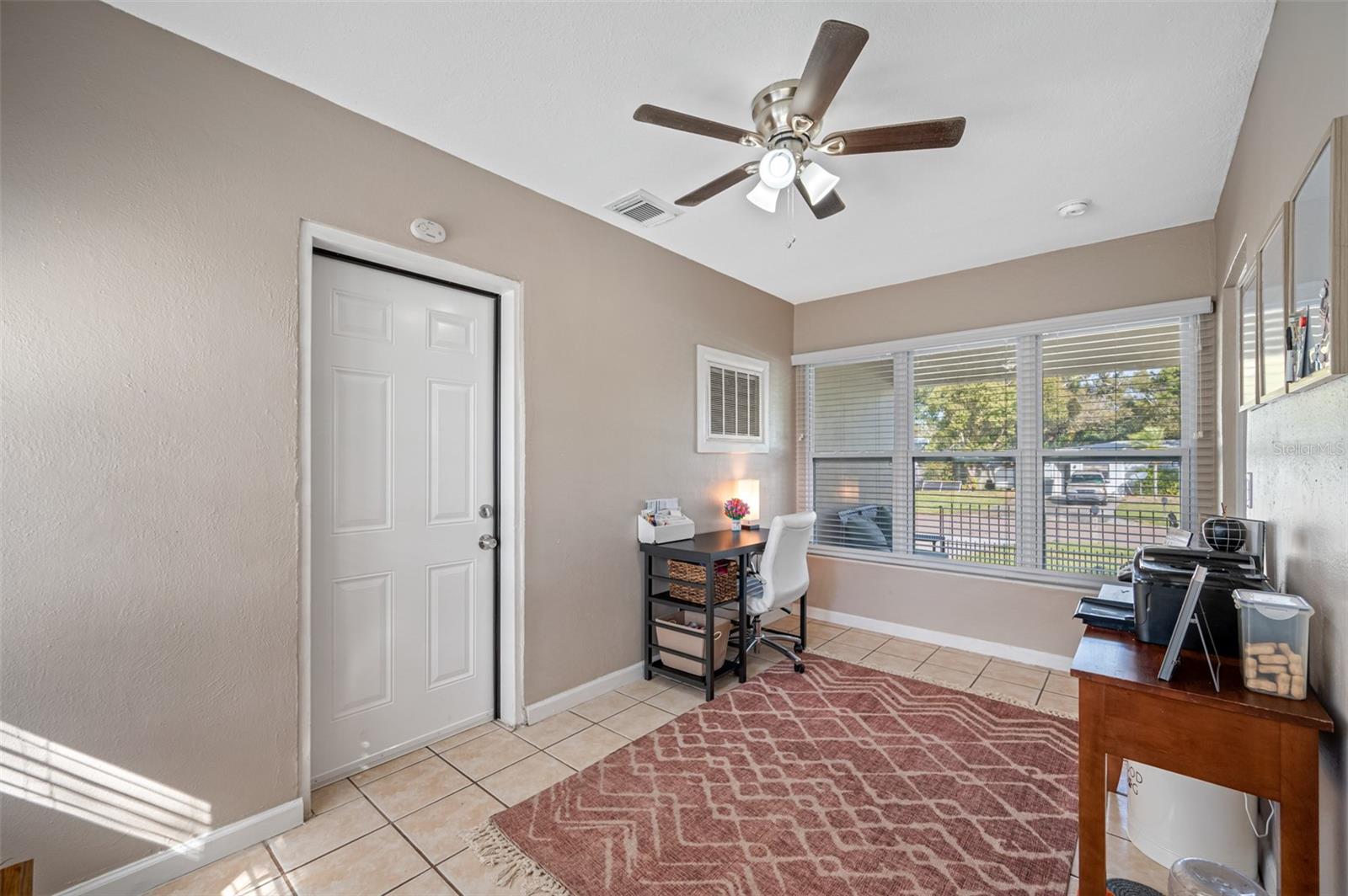 Listing photo id 25 for 1411 Pinebrook Drive
