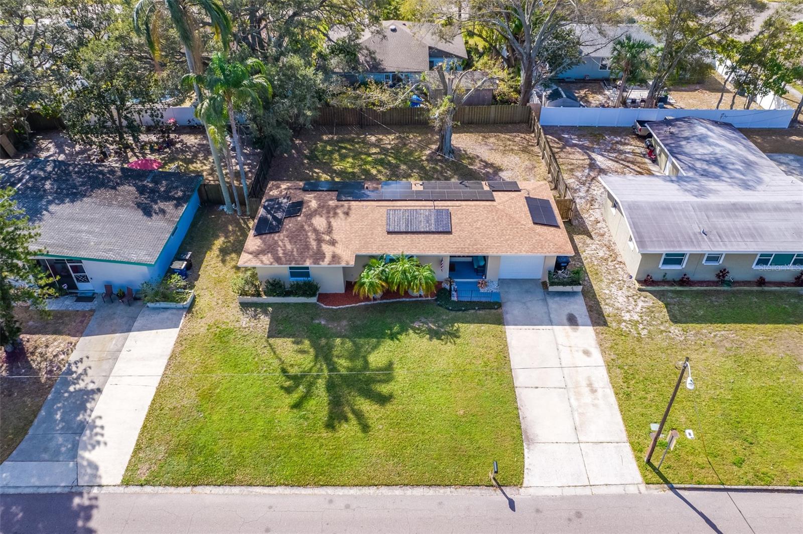 Listing photo id 36 for 1411 Pinebrook Drive