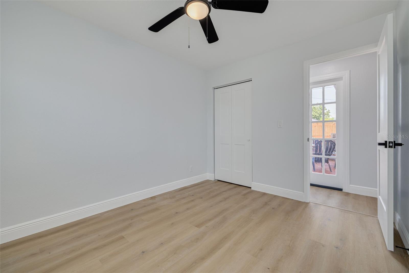 Image 24 of 35 For 2156 Greenbriar Boulevard
