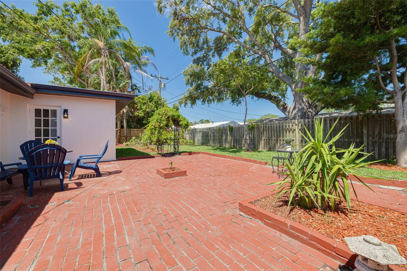 Image 30 of 35 For 2156 Greenbriar Boulevard