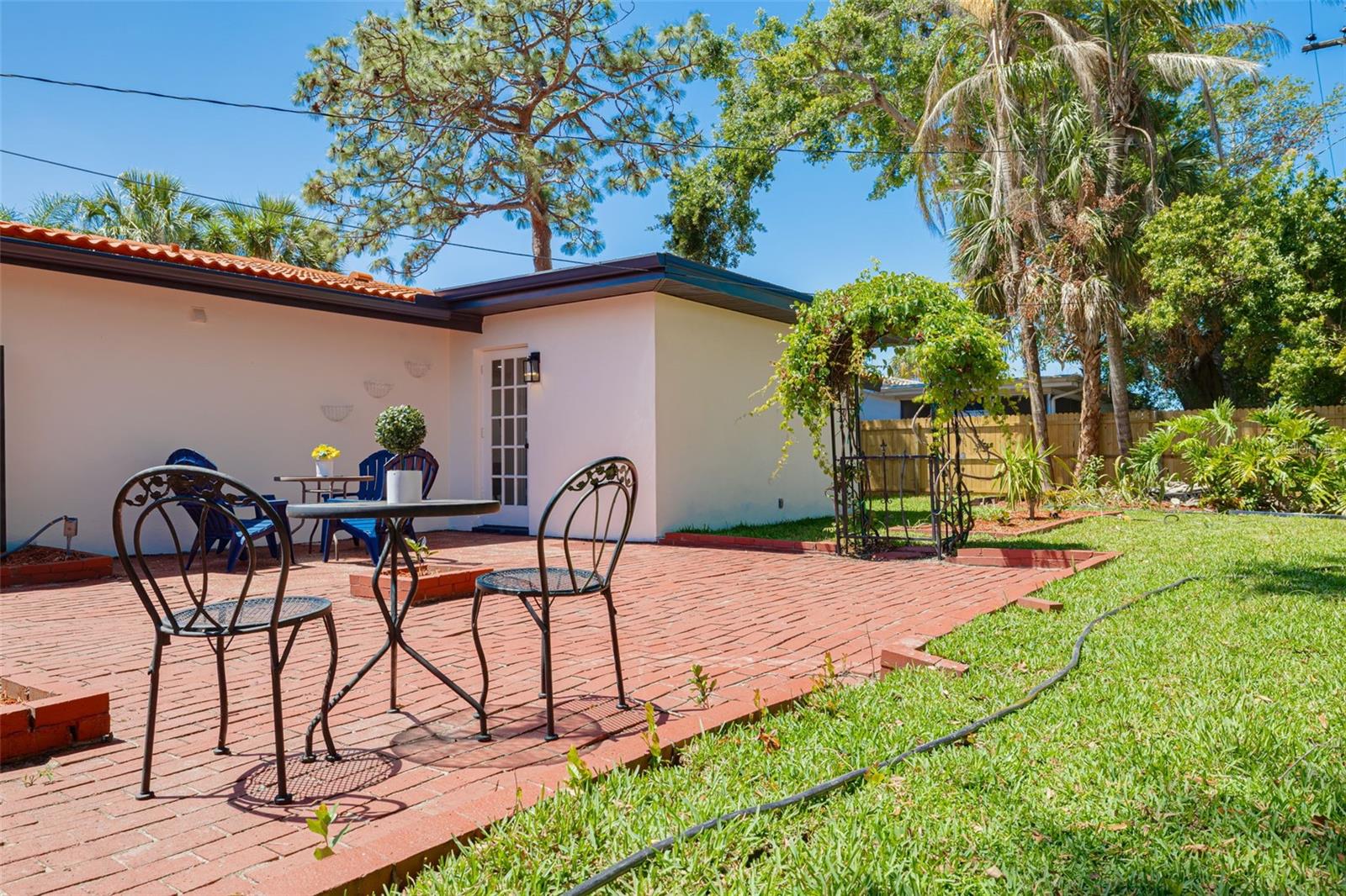 Image 31 of 35 For 2156 Greenbriar Boulevard