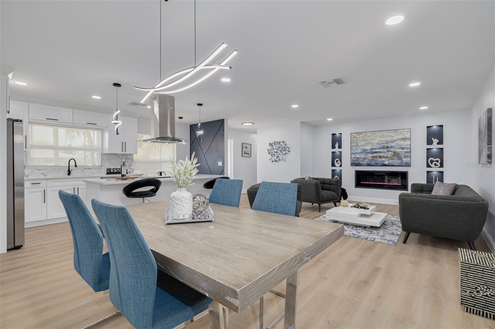 Image 9 of 35 For 2156 Greenbriar Boulevard