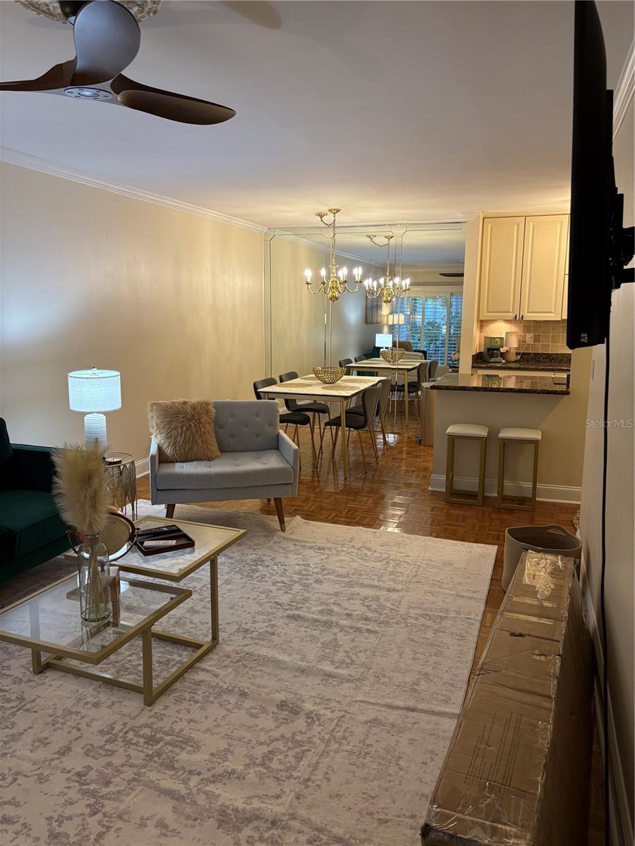 Image 8 of 37 For 3325 Bayshore Boulevard B27