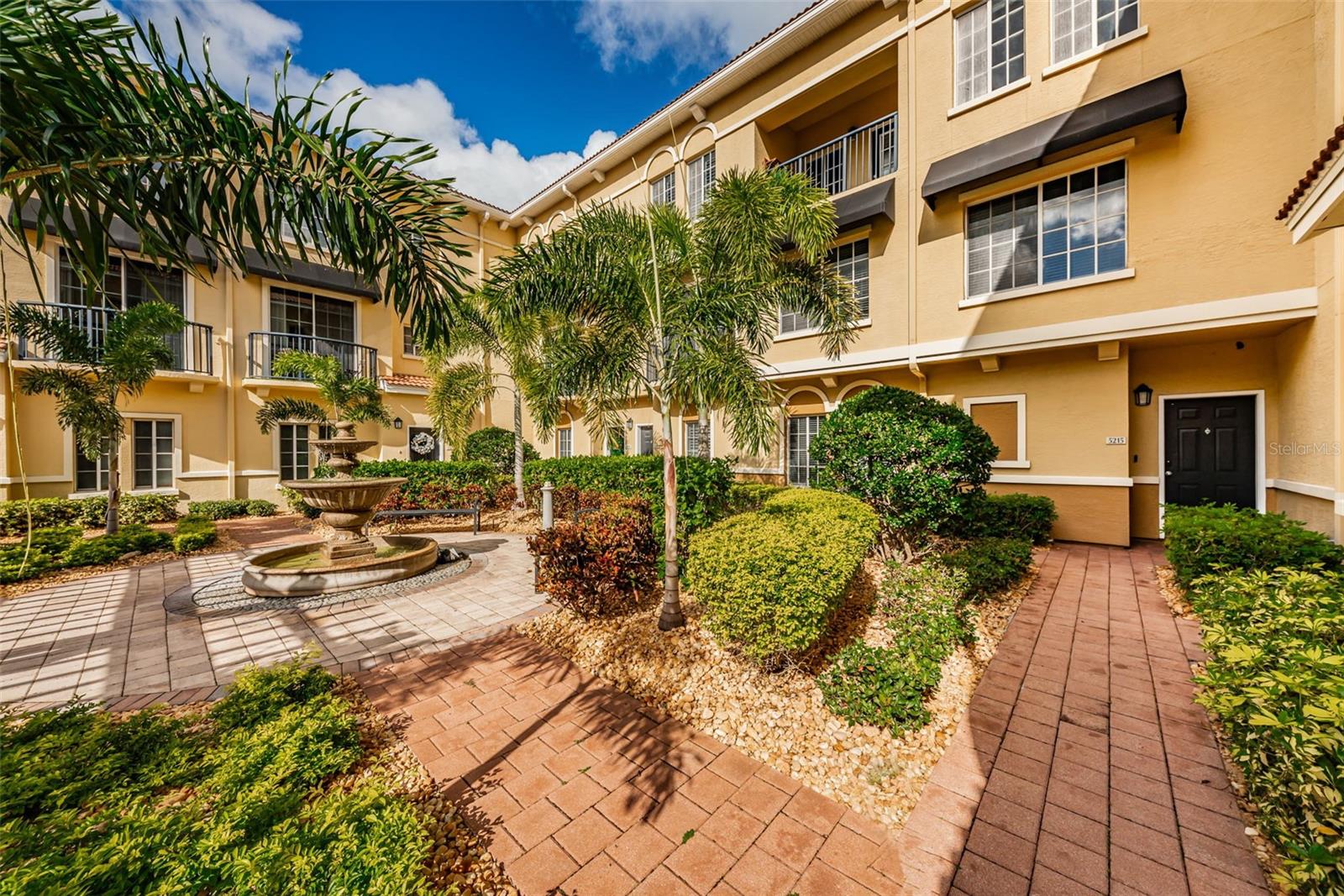 Details for 5215 Beach Breeze Court 5215, TAMPA, FL 33609