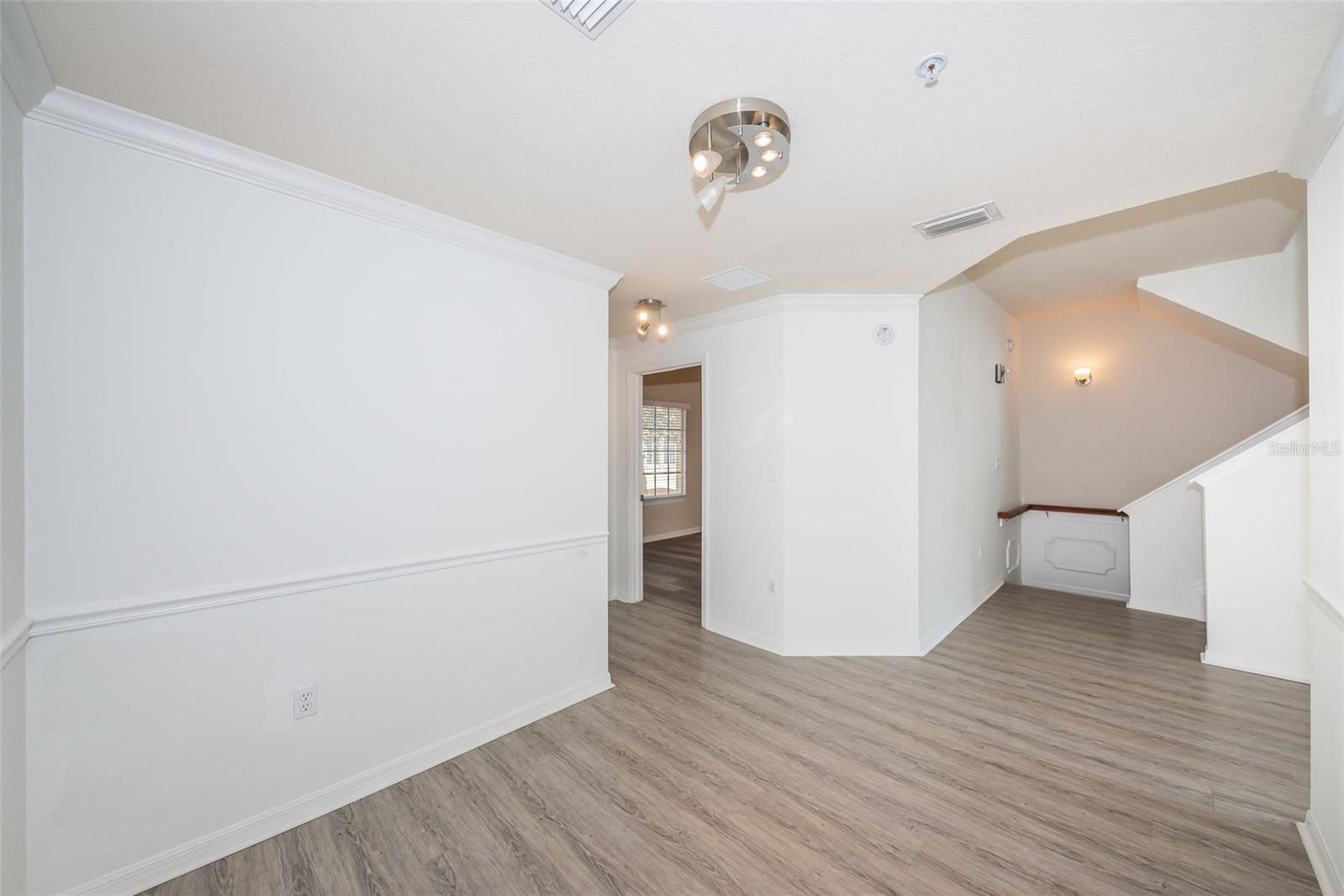 Image 11 of 44 For 5215 Beach Breeze Court 5215