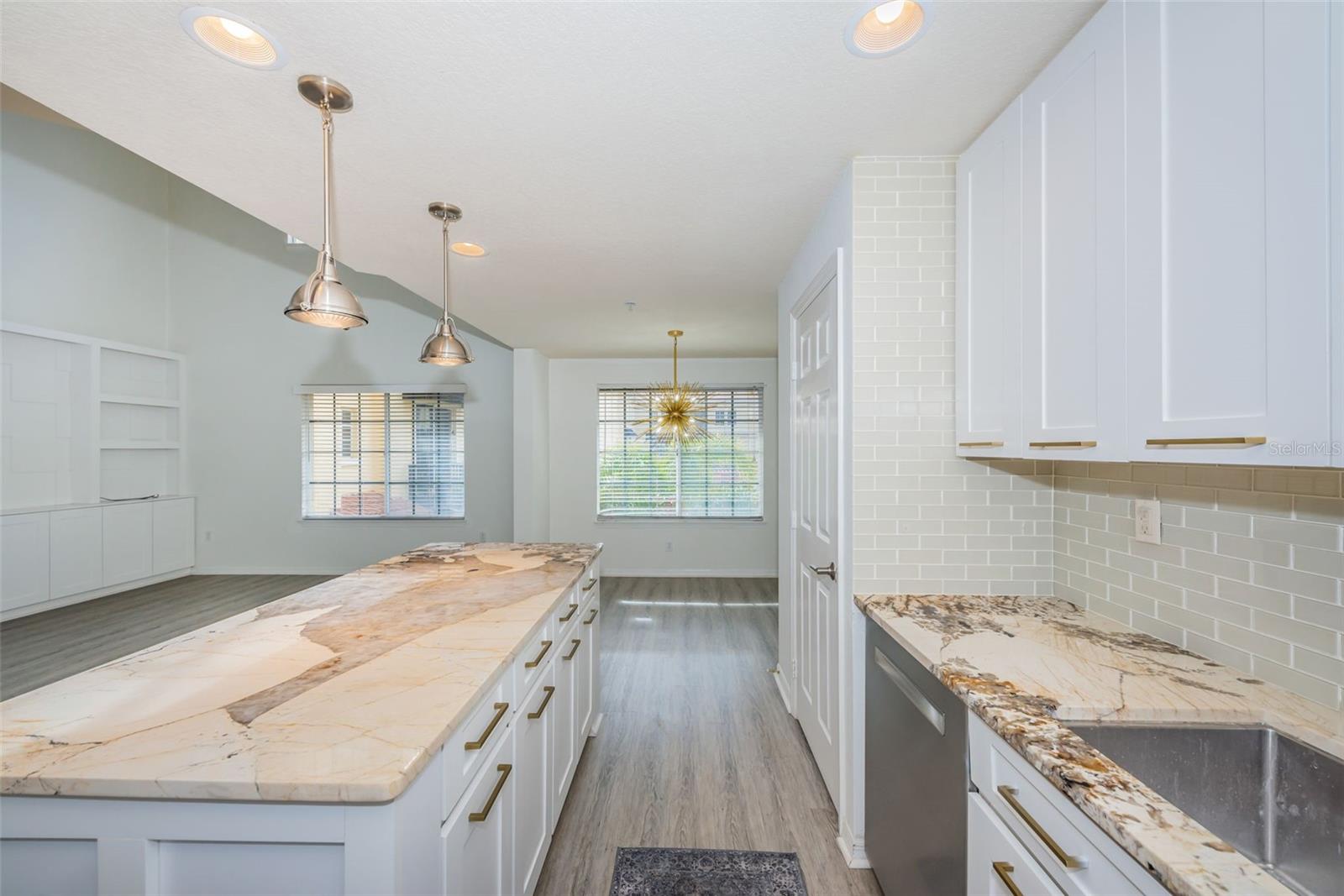 Image 17 of 44 For 5215 Beach Breeze Court 5215