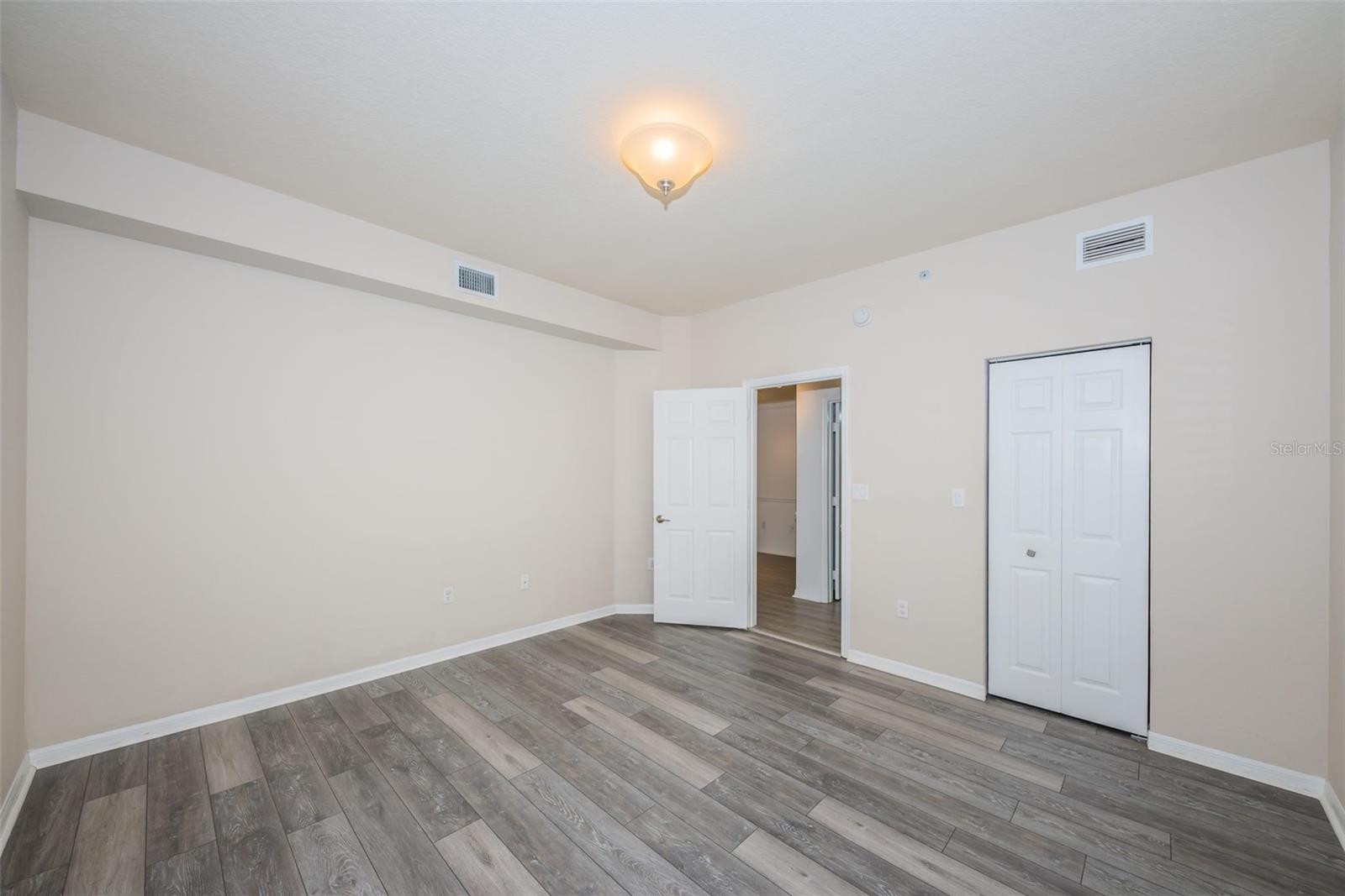 Image 34 of 44 For 5215 Beach Breeze Court 5215