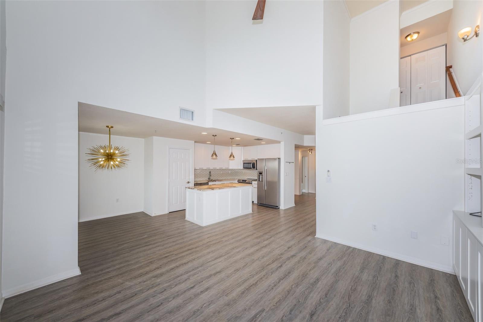 Image 8 of 44 For 5215 Beach Breeze Court 5215