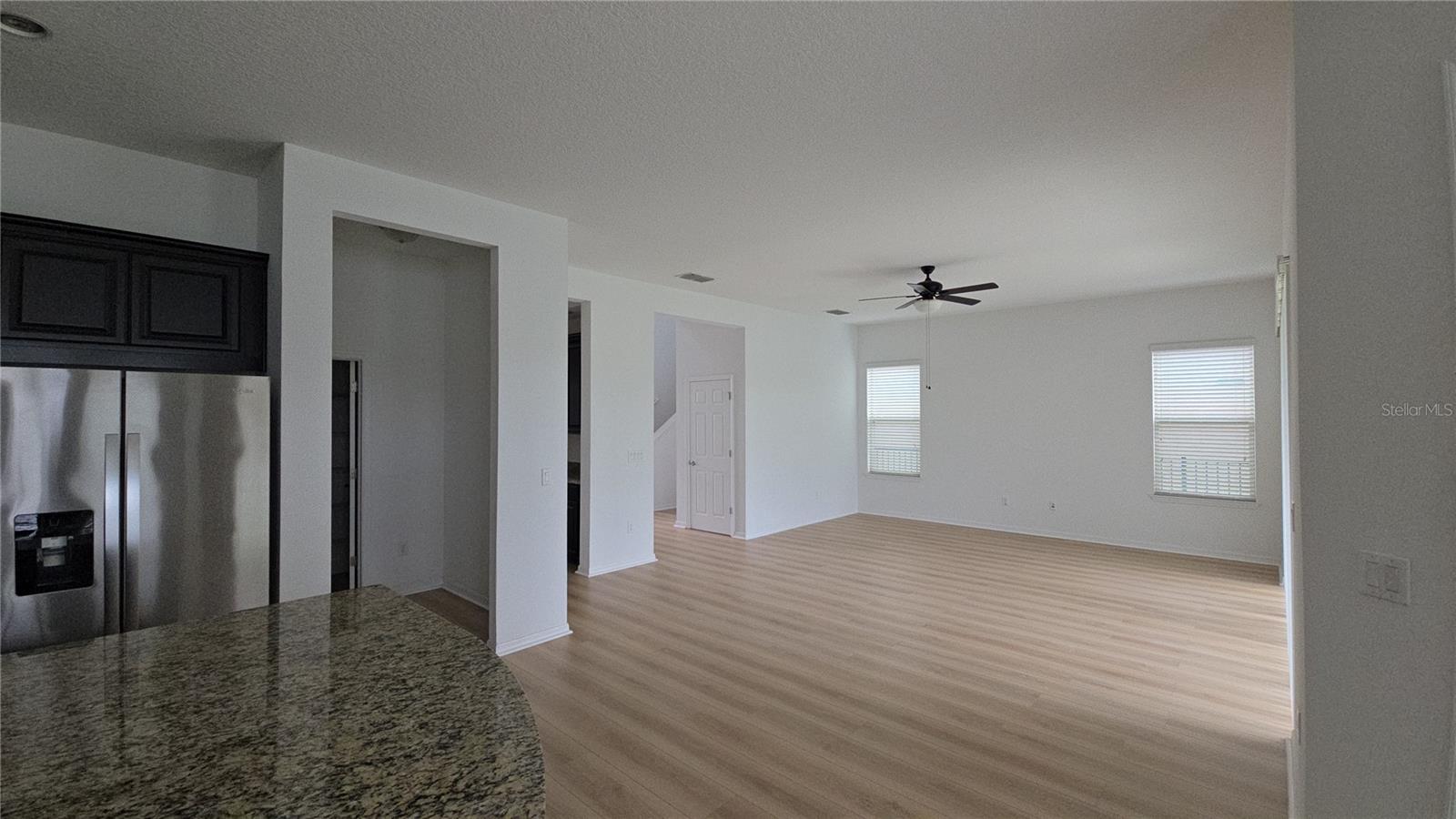 Listing photo id 12 for 11839 Cross Vine Drive