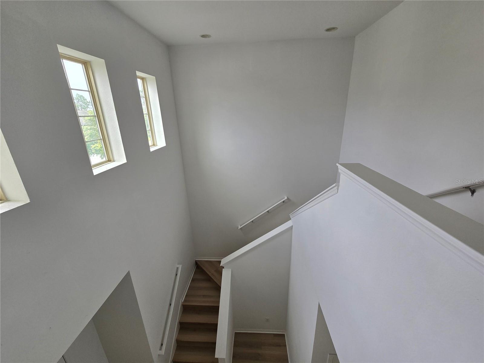 Listing photo id 1 for 11839 Cross Vine Drive
